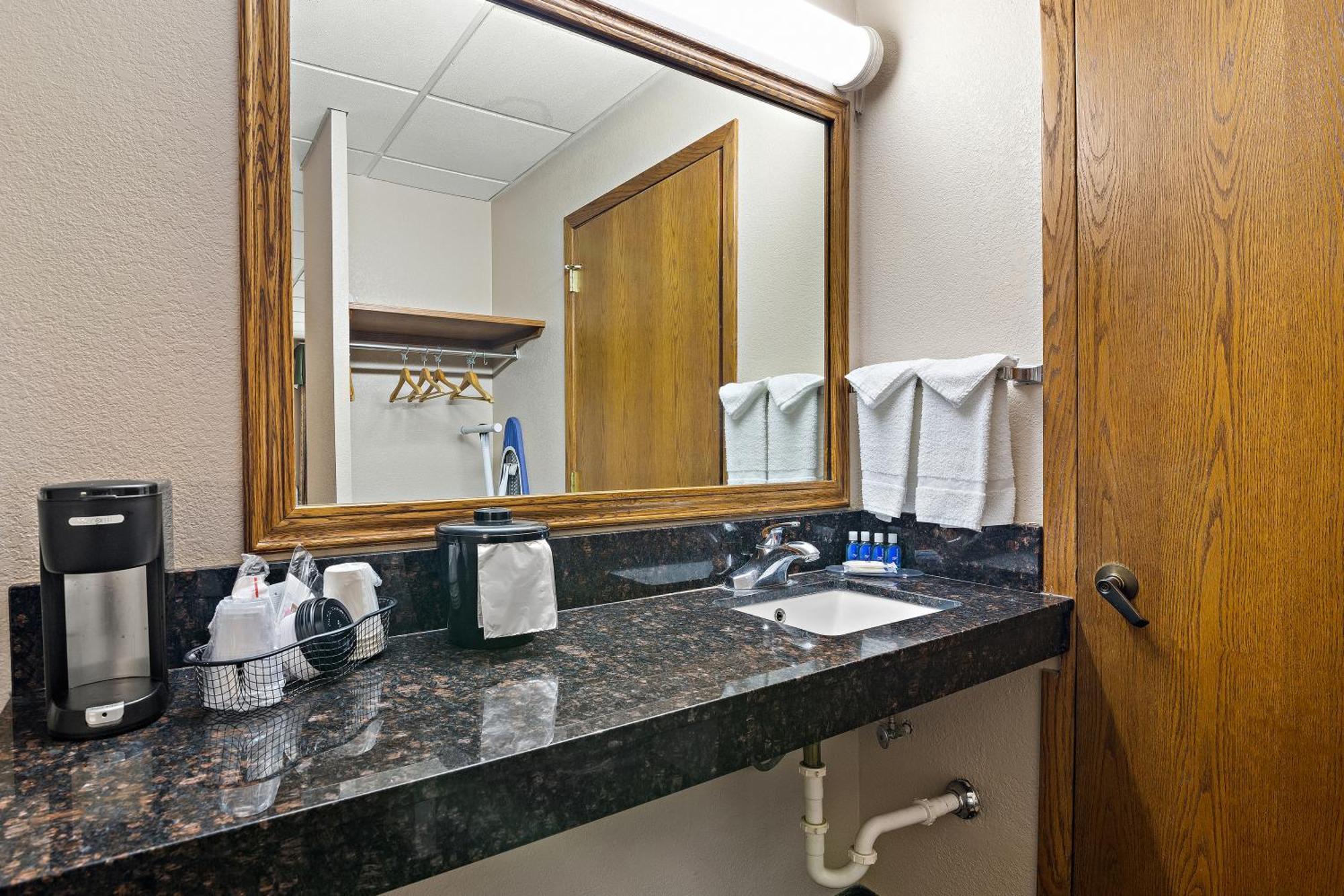 Rodeway Inn McPherson Zimmer foto