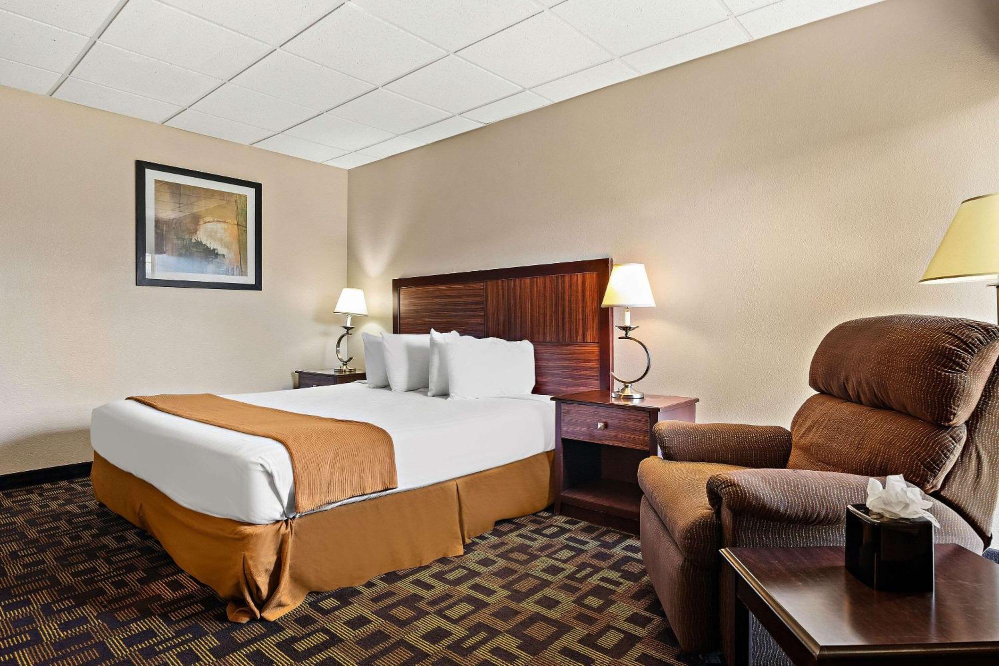 Rodeway Inn McPherson Exterior foto